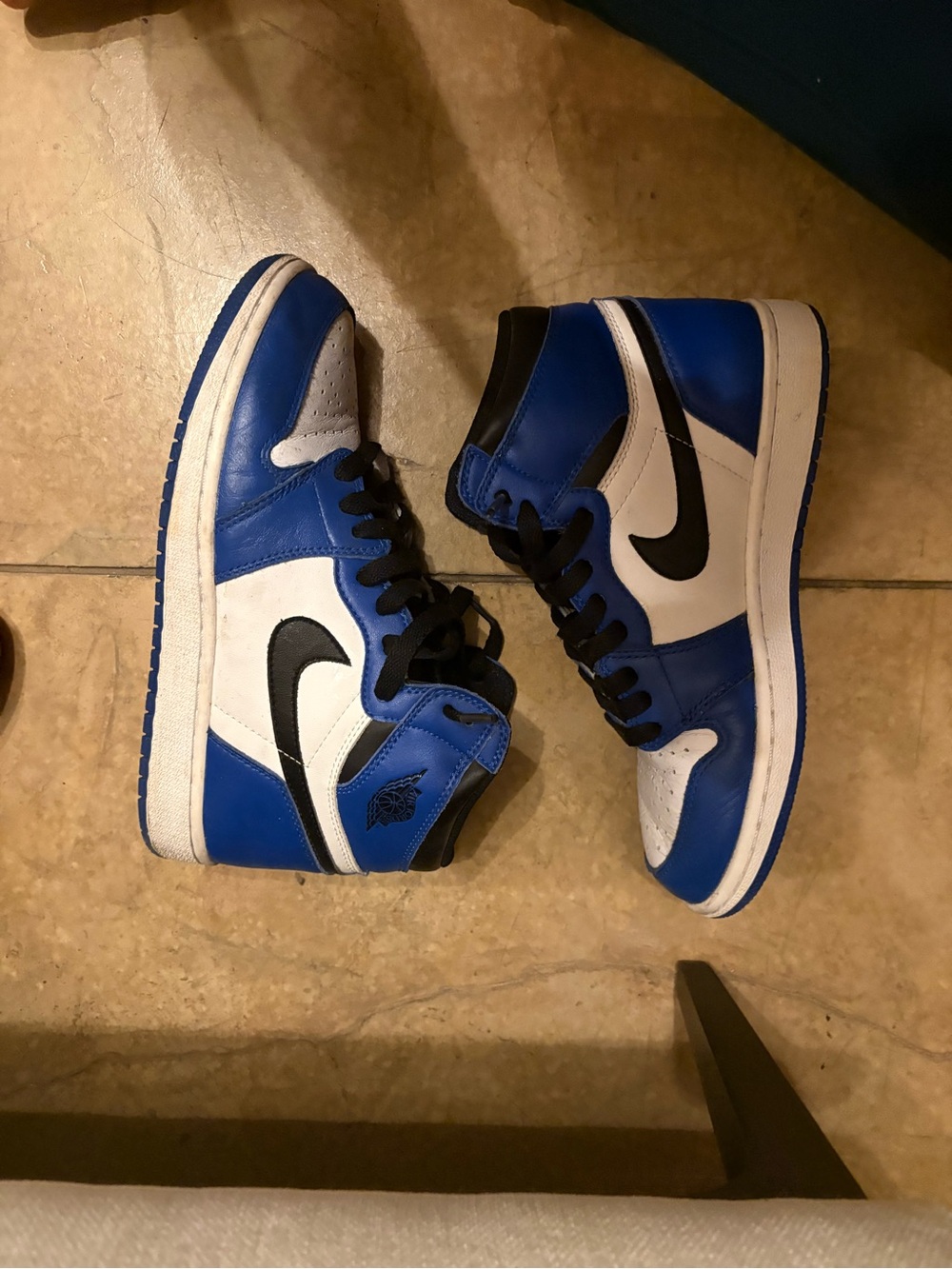 Nike Black & Blue Athletic Sneakers